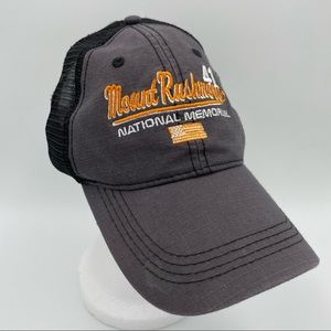 41 MOUNT RUSHMORE NATIONAL MEMORIAL Gray & Black Mesh Baseball Cap Hat